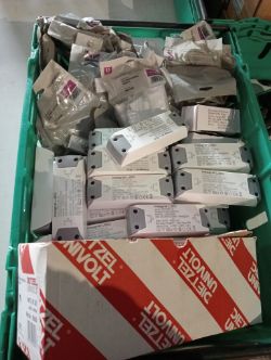 MIXED DIY TOOLS HOME PLUMBING ELECTRICAL JOBLOT CRATE IDEAL FOR RESELLERS D23