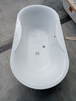 BATHTUB ACRYLIC MILAN INSET BATH 1850 X 900 MM