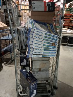 MASSIVE TOILET SEAT JOBLOT DUDLEY VITRA EVEKARE
