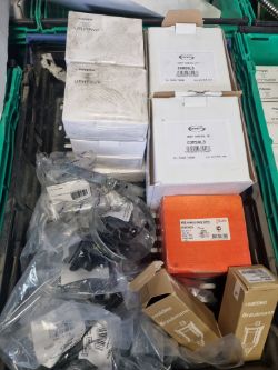 MIXED SMALL JOBLOT IDEAL FOR RESELLERS CARBOOT CRATE B6
