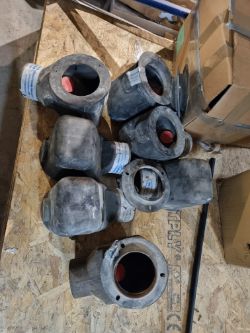7 X TRAPPED FLOOR GULLEY 100MM G304C