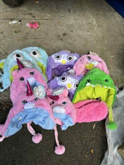KIDS UNICORN AND MONSTER HATS 9X SUPRISE EGG 15X