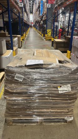 1 PALLET, PAPER SINGLE PEEL & SEAL PAPER MAILING BAG 650 X 555MM RRP £800