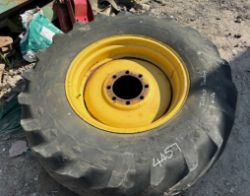 18.4-30 WHEEL AND TYRE