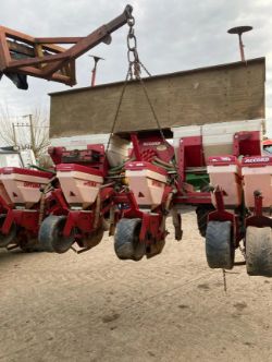 KVERNELAND OPTIMA 6 ROW MAIZE DRILL