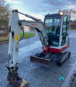 2017 TAKEUCHI TB219 MINI DIGGER / 2 TON EXCAVATOR
