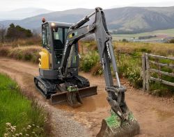 VOLVO ECR25D MINI EXCAVATOR – 2021