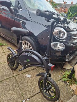 ELECTRIC BIKE GOOD WORKING ORDER WITH CHARGER