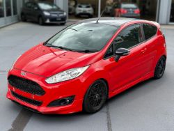 2015 FORD FIESTA ZETEC S RED EDITION – 1.0L ECOBOOST – 77K MILES –>>--NO VAT ON HAMMER--<<