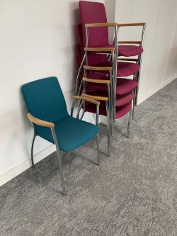 USED 4 LEG MEETING CHAIR - RED