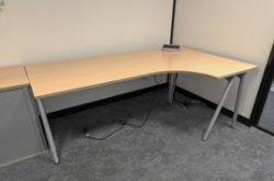 USED 2000MM RIGHT-HANDED BENE EXECUTIVE DESK