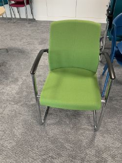 GREEN AXIA 'INVITE' CANTILEVER MEETING CHAIRS - VARIOUS COLOURS AVAILABLE