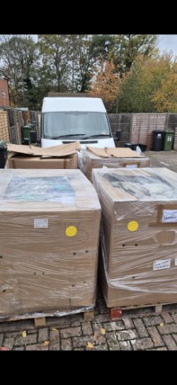 1 PALLET OF 4 MIXED CLOTHING