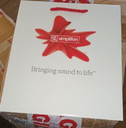 PALLET OF 500 AMPLIFON GIFT BAGS