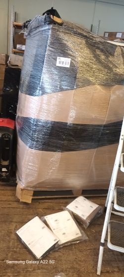 FULL PALLET OF NEW MIXED GARDEN FURNITURE & COVERS