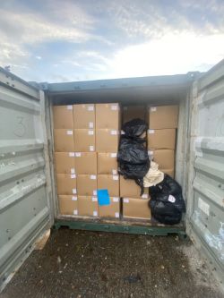 SELF STORAGE EVICTED 20FT CONTAINER CONTENTS