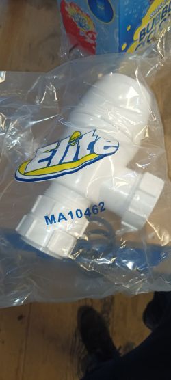 PALLET OF 775 BOTTLE TRAPS
