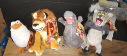 MIXED PALLET OF 1800 X MADAGASCAR TOYS