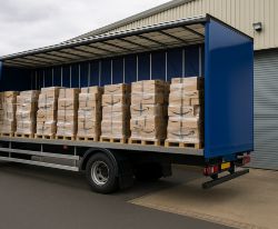 TRUCKLOAD - AMAZON GENERAL MIX HOUSEHOLD ELECTRICAL FURNITURE RETURNS CHOSEN AT RANDOM