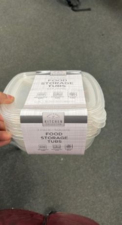 LOT OF 800 X BRAND NEW FOOD STORAGE TUBS