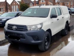 2019 ON 69 PLATE TOYOTA HILUX ACTIVE D-4D 4WD 150BHP DOUBLE CAB – ULEZ FREE ZONE