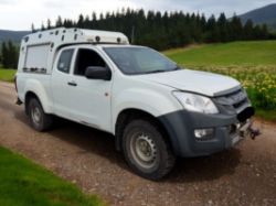 **(ONLY 130K MILEAGE)** 2017 ISUZU D-MAX SUPER CAB 4X4