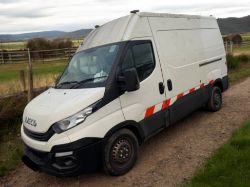 **(ONLY 81 K MILEAGE)** 2019 IVECO DAILY MWB PTO COMPRESSOR VAN