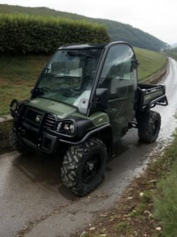 2017 JOHN DEERE 855D GATOR