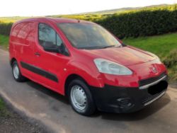 **(ONLY 69 K MILEAGE)** 2012 PEUGEOT PARTNER 625 S 1.6 HDI PANEL VAN>>--NO VAT ON HAMMER--<<