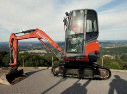 KUBOTA U27-4 2.7T MINI EXCAVATOR – 2016