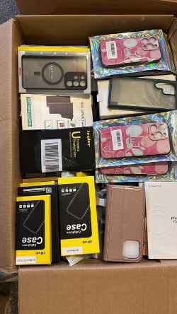 PALLET OF AMAZON RETURN PHONE CASES MIXED MODELS APPLE AND ANDROID COLLECTION ONLY