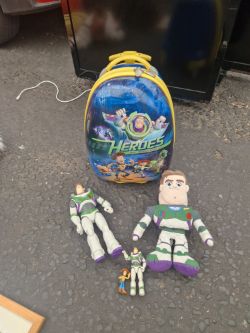 TOY STORY BUZZ LIGHTYEAR SUITCASE AND TOYS
