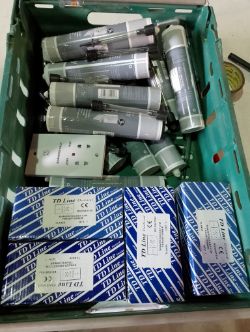 MIXED DIY TOOLS HOME PLUMBING ELECTRICAL B JOBLOT CRATE IDEAL RESELLERS B94