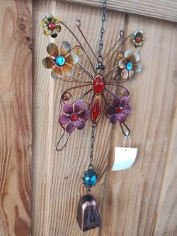JOBLOT OF 9 LARGE METAL MULTICOLORED BUTTERFLY WIND CHIMES – BRAND NEW IN ORIGINAL PACKAGING