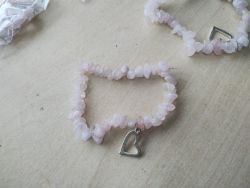 ROSE QUARTZ CRYSTAL CHIP BRACELET HOLLOW HEART SILVER - JOBLOT OF 27 - BRAND NEW