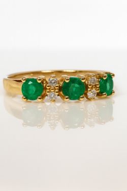 EMERALD & DIAMOND ETERNITY BAND 14K YELLOW GOLD. SIZE N INSURANCE VALUE CERTIFICATED £1190