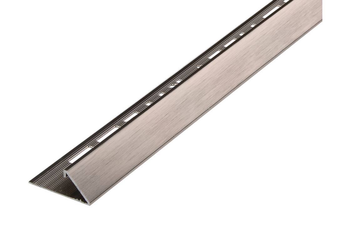 500 X 12MM TRIANGULR STAINLESS EFFECT TRIM LENGTH 2.44M - Image 1 of 2