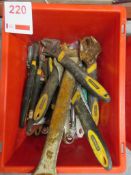 Quantity of assorted adjustable spanners & spanner