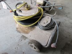 Un-named 3 phase pressure washer with lance
