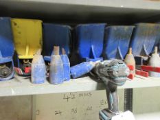 Eight Quickpoint mortar guns, Makita cordless drill - no charger or battery
