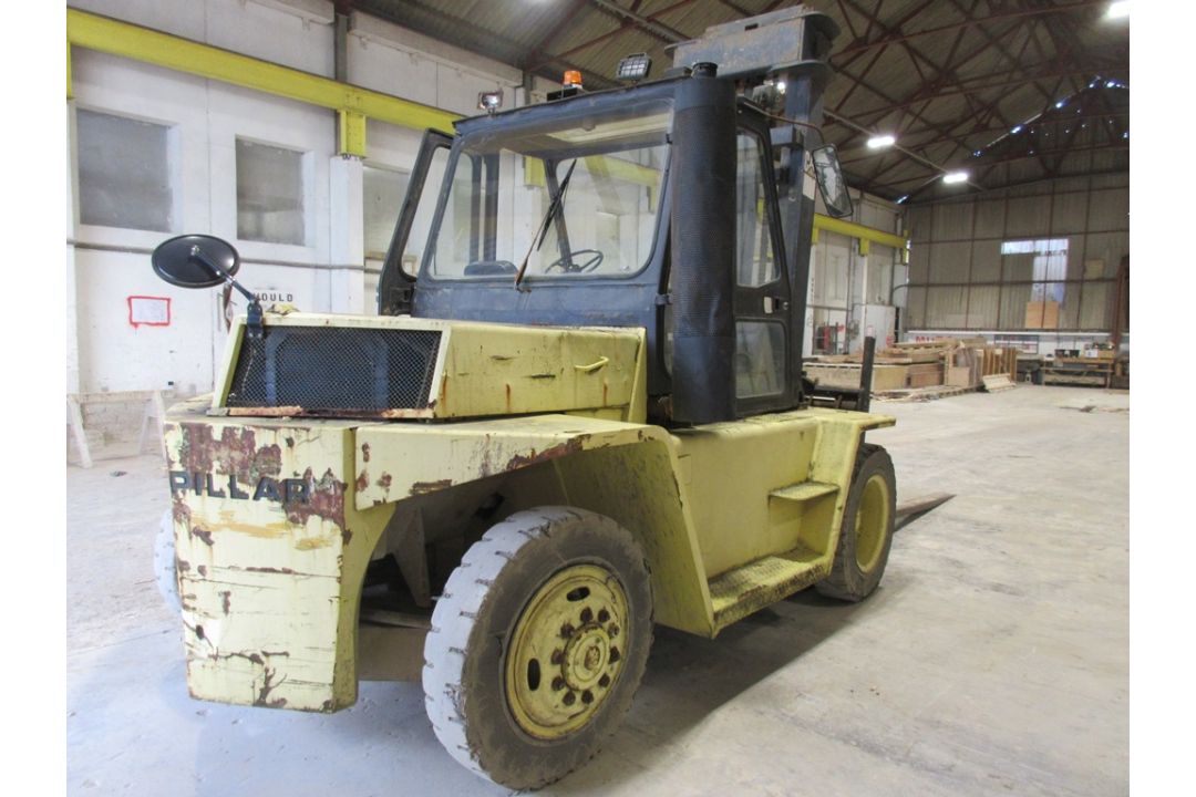 CAT V180B diesel dual mast forklift truck, 8 tonne, type D, serial no. 84Y581, all weather cabin, - Image 4 of 16