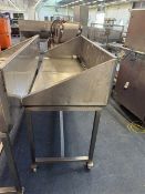 Mobile stainless steel hand grading table, 1900 x 700 x 1200cm