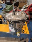 NV209 Portable pressure steam steriliser