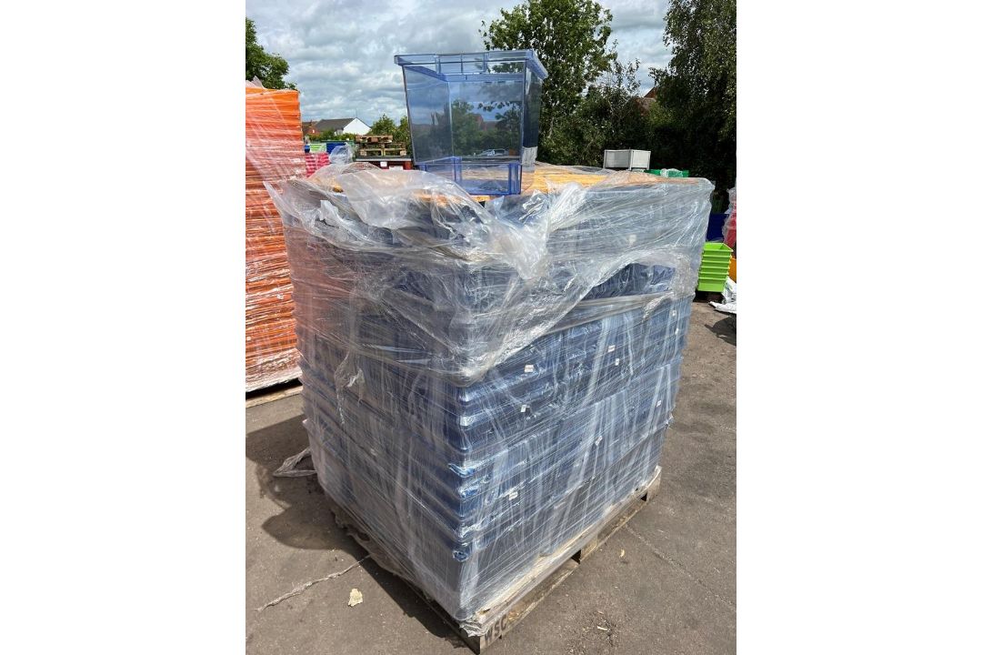 200 x Clear Blue Height Trays - Image 2 of 5