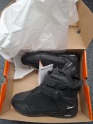 Ixon Bull 2 WP Black motorcycle boots, size EUR43, RRP £149.99