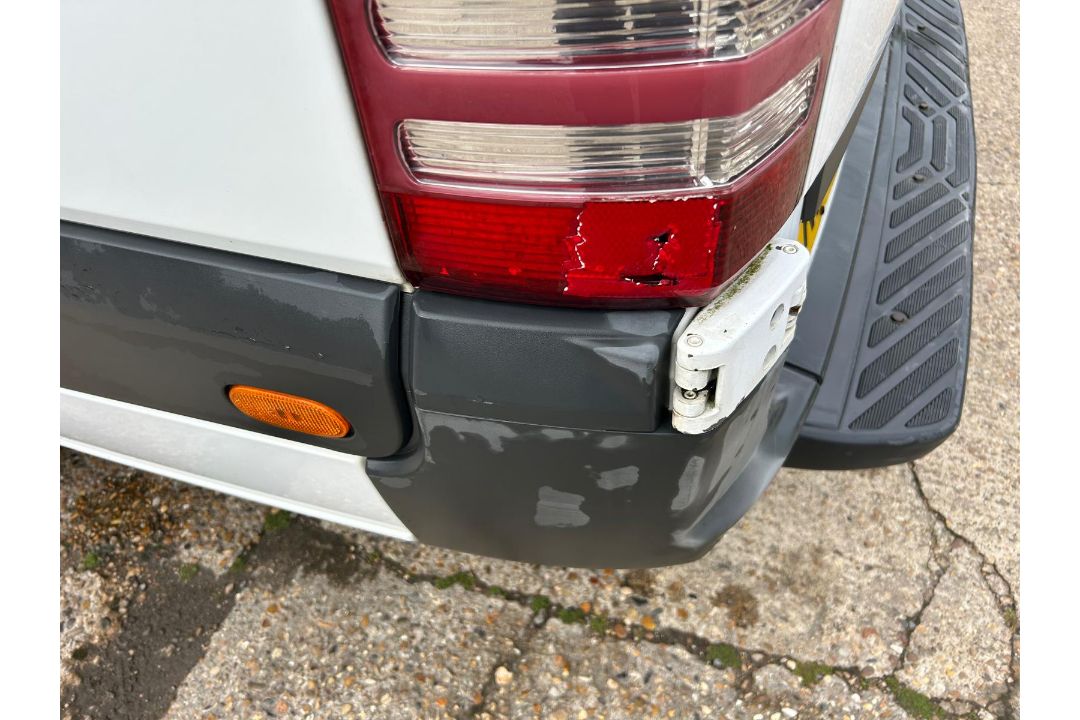 Mercedes Sprinter 313 CDI panel van (2012) - Image 8 of 20