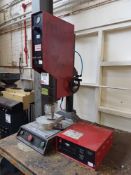 Ultrasonic Engineering 2-20-U-5 plastic sonic welder