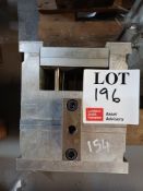 Plastic injection moulding tool to produce top hat spacer