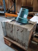 Plastic injection moulding tool to produce 20cm planter