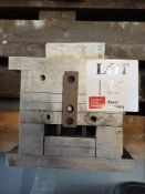 Plastic injection moulding tool to produce 4mm EXT end plug